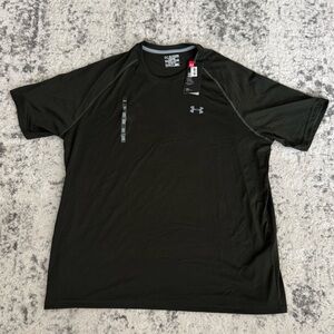 Under Armour Men's Dark Green Tee Shirt